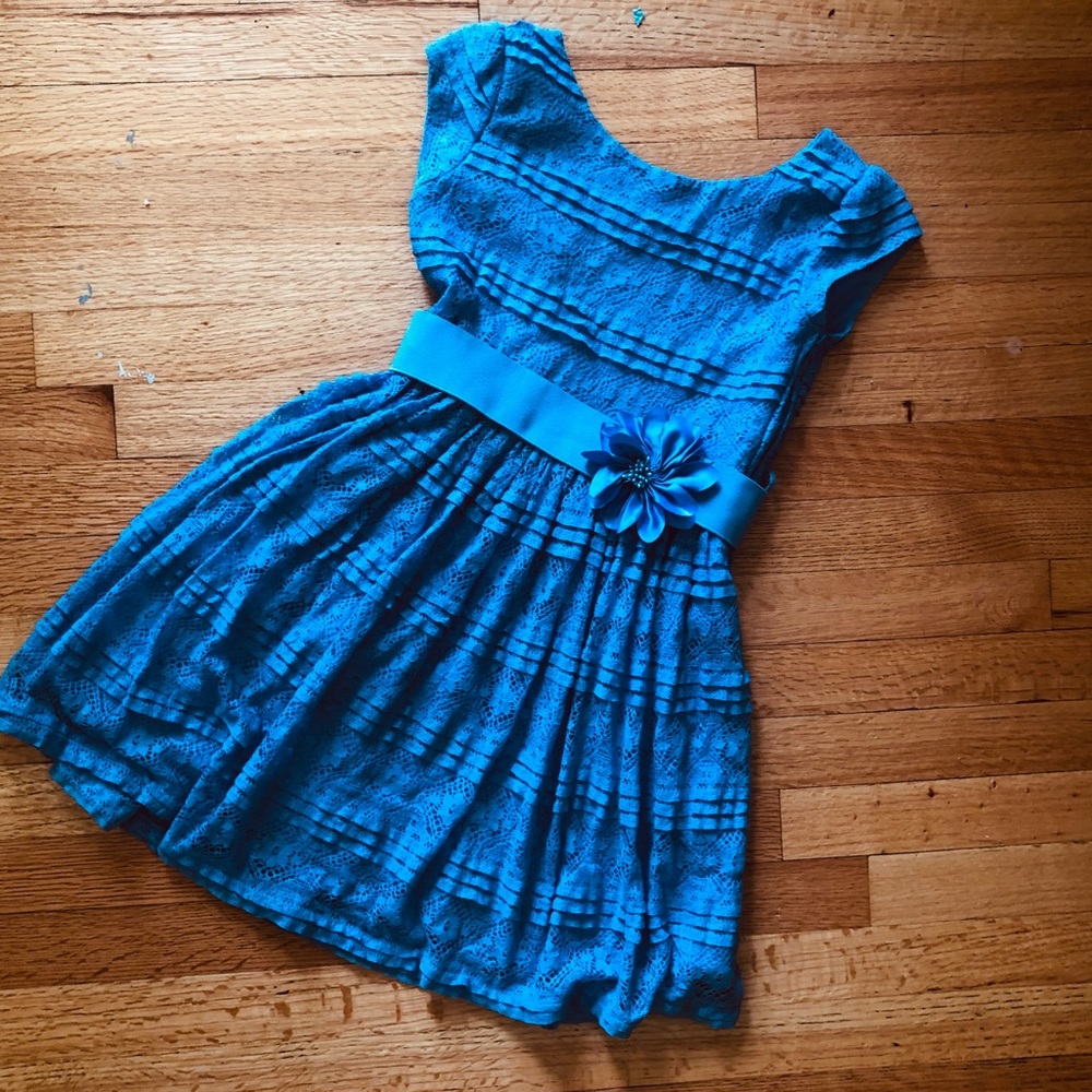 Blue Children’s Place Dress - Size L (10-12)
